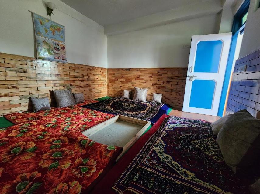Safarnama Retreat Homestay - All Rooms With Mountain View Kalpa Ngoại thất bức ảnh