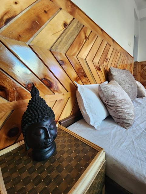 Safarnama Retreat Homestay - All Rooms With Mountain View Kalpa Ngoại thất bức ảnh